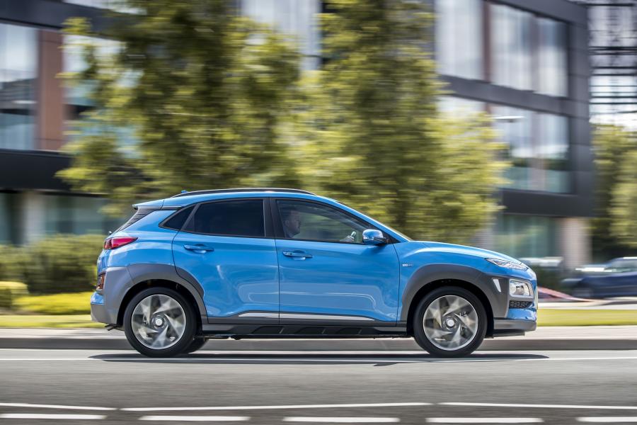  Hyundai Kona Hybrid (OS) 2019 года  (UK) (фото 15 из 40)